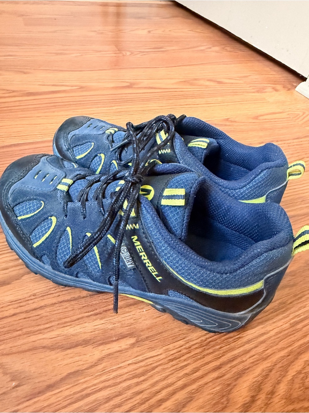 Merrell Kids Navy and Lime Trail Sneakers Size 3M